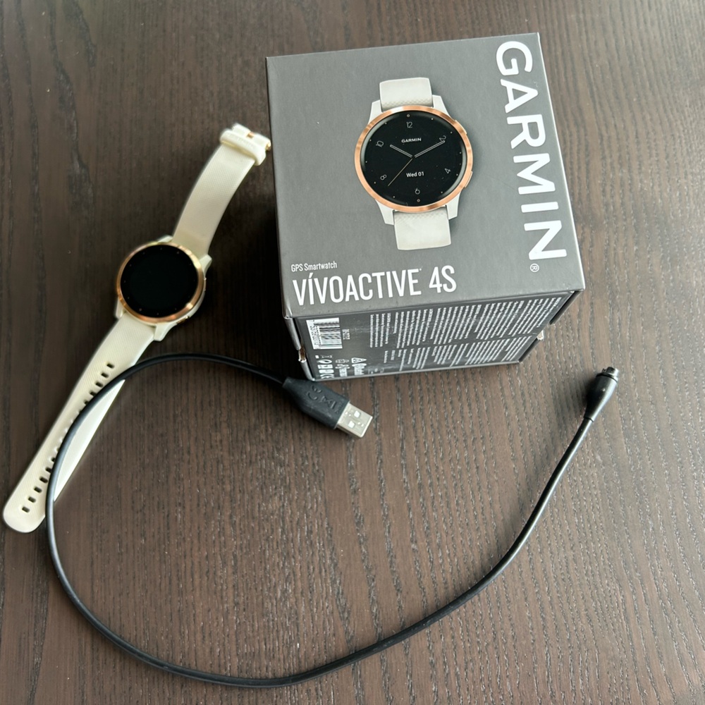 Garmin VIVOACTIVE 4s